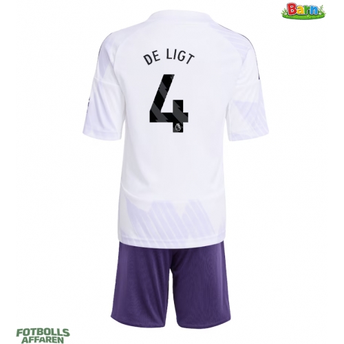 Manchester United Matthijs de Ligt #4 Bortaställ Barn 2025-26 Kortärmad (+ Korta byxor)